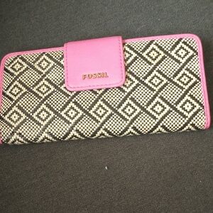 Fossil Pink and Tan Geometric Women's Wallet